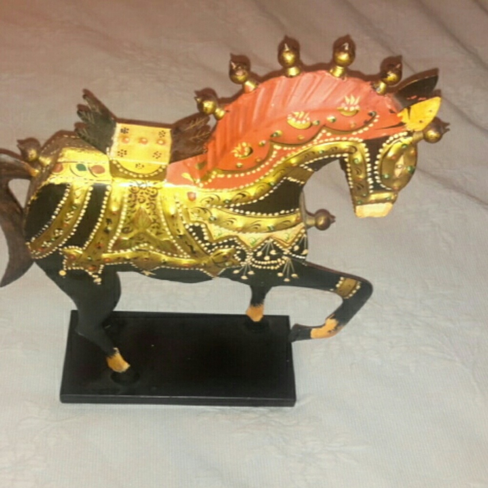 Metal horse statue